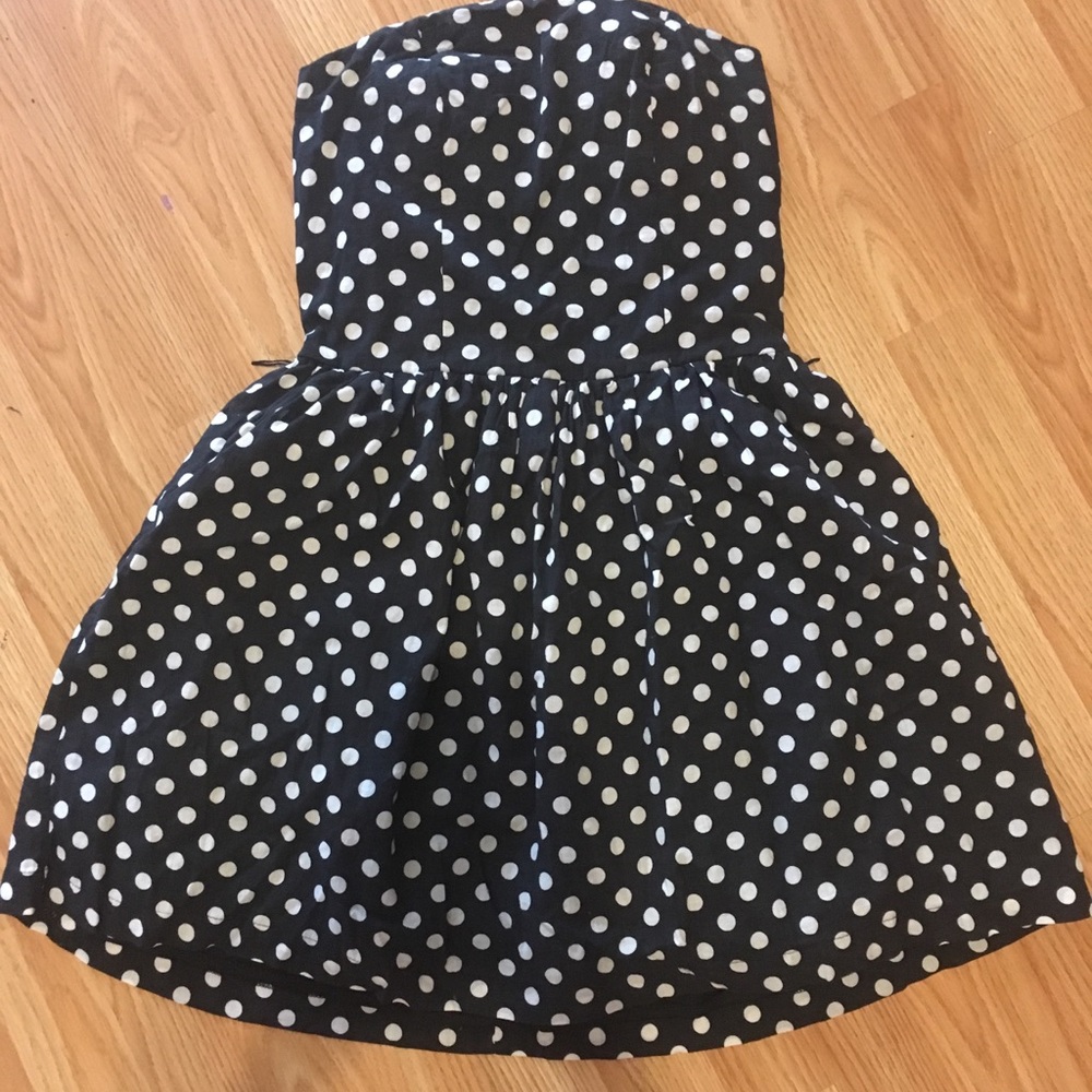 Polka dot strapless dress